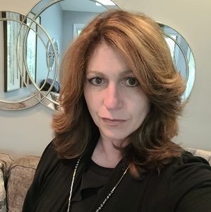 Meet your Posher, Laurel